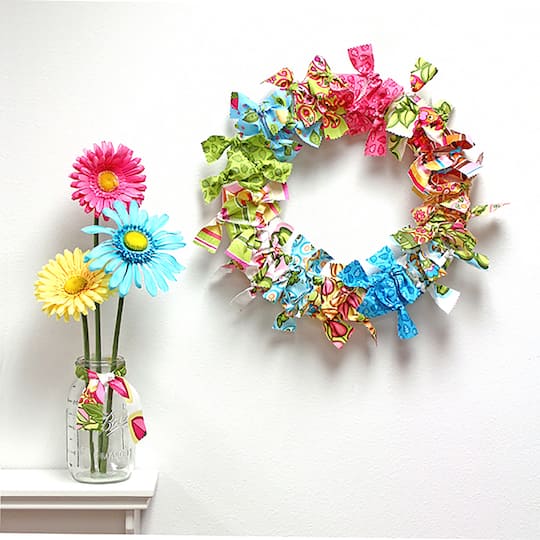 FloraCraft® CraftFōM 16" White Extruded Wreath